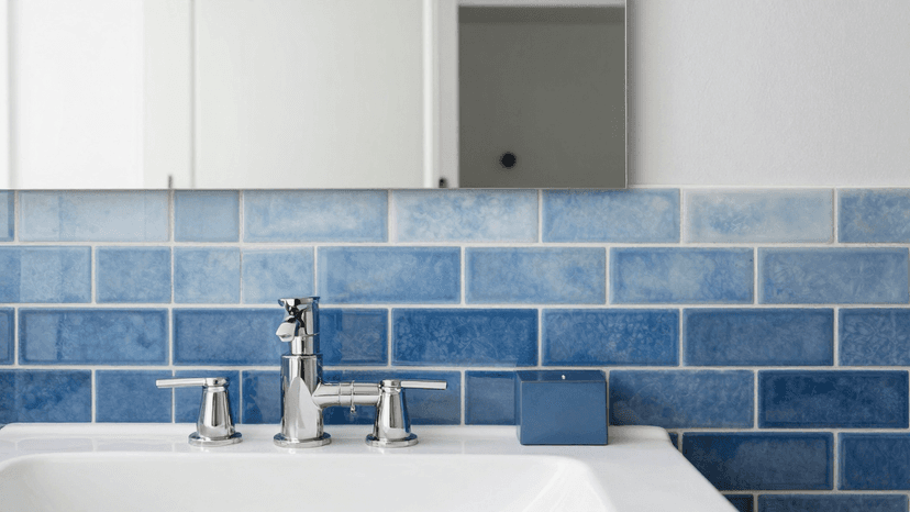 Голубая керамическая плитка 'Oceana Blue Premium'